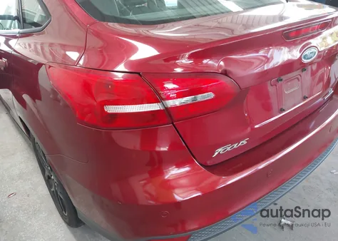 2016 Ford Focus Se z USA, uszkodzony, nr VIN 1FADP3F28GL356265